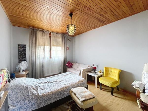 Maison 7 pièce(s) 141 m2