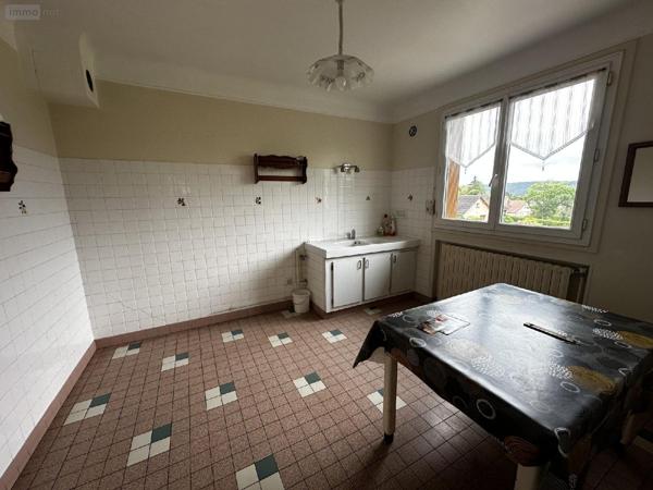 Maison à vendre à Saint-Julien-du-Sault dans l'Yonne (89330), ref : 2400032