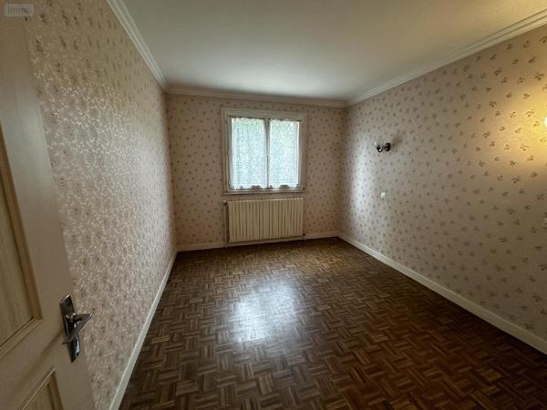 Maison à vendre à Saint-Julien-du-Sault dans l'Yonne (89330), ref : 2400032