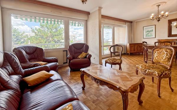 Appartement à vendre    4 pièces •  Lyon 8