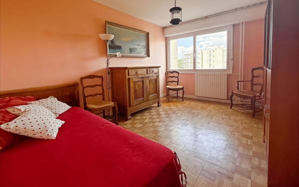 Appartement à vendre    4 pièces •  Lyon 8