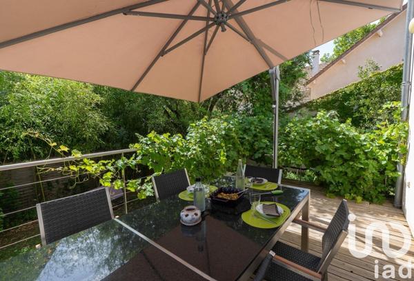 Maison à vendre 7 pièces 180 m² Le Mesnil-le-Roi