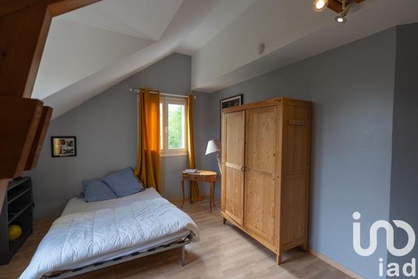 Maison à vendre 7 pièces 180 m² Le Mesnil-le-Roi