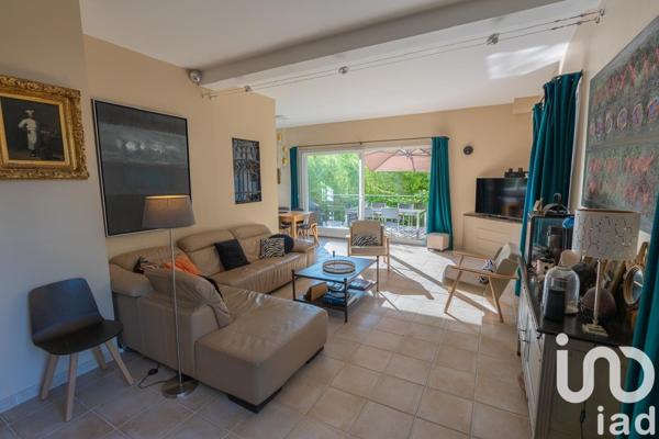 Maison à vendre 7 pièces 180 m² Le Mesnil-le-Roi