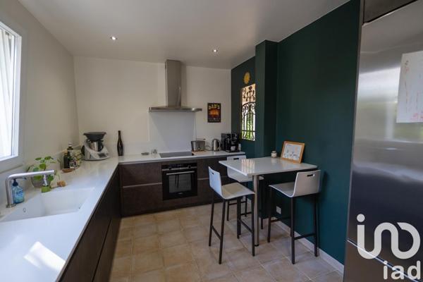 Maison à vendre 7 pièces 180 m² Le Mesnil-le-Roi