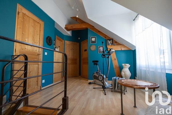 Maison à vendre 7 pièces 180 m² Le Mesnil-le-Roi