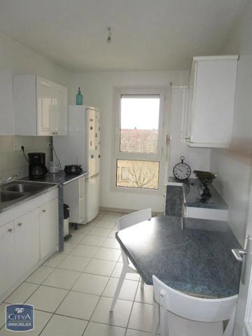 Appartement à louer 3 pièces 74.59m²