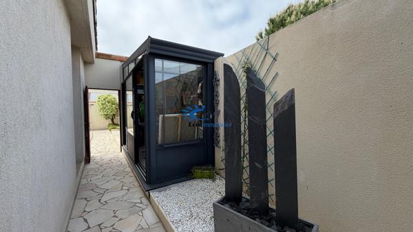 EXCLUSIVITE LA ROCHELLE LALEU MAISON PLAIN PIED 4 CHAMBRES PISCINE GARAGE ET ATELIER  La rochelle