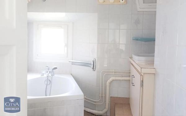 Appartement à louer 2 pièces 41m² Blois (41000)