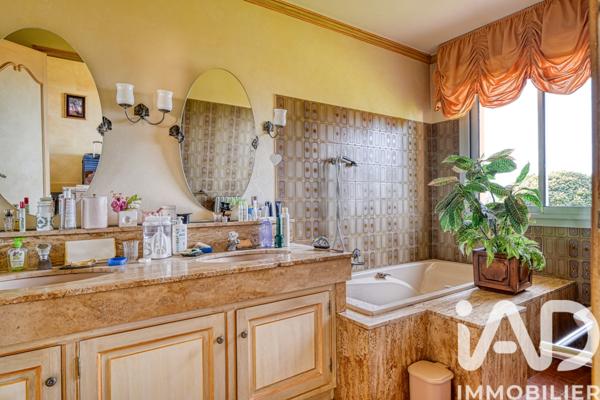 Maison à vendre 9 pièces 220 m² Triel-sur-Seine