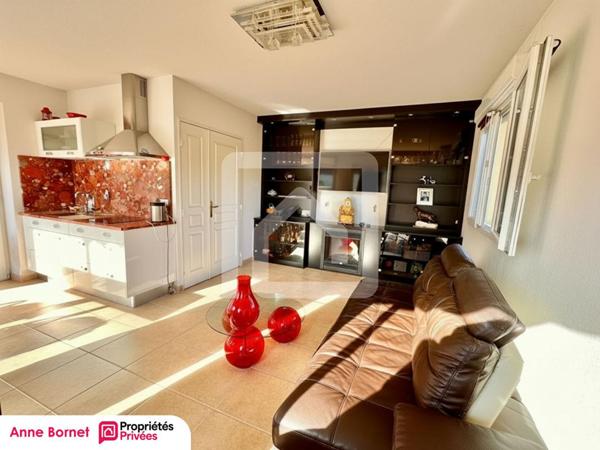 Appartement en toit-terrasse avec 48 m2 d'extérieur, double garage, cave