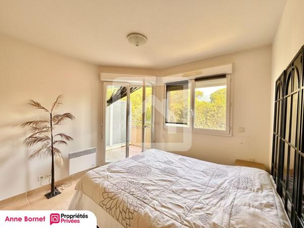 Appartement en toit-terrasse avec 48 m2 d'extérieur, double garage, cave