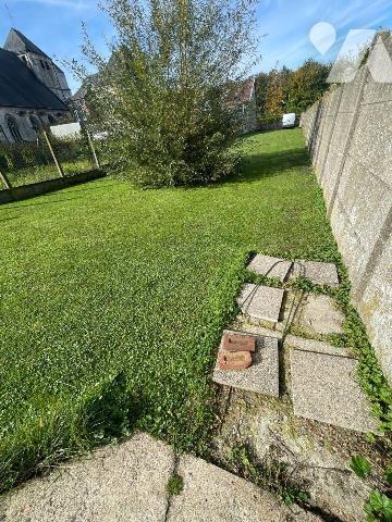 Maison à Vendre à Frévent (62270) 
Cette maison, construite en 1940, offre une surface habitab...