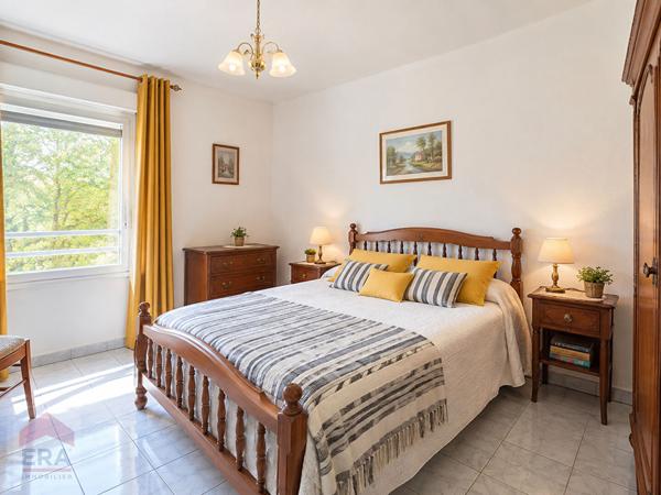 A VENDRE MARSEILLE 13015 ST JOSEPH  T3 DANS RESIDENCE FERMEE AVEC CLIMATISATION TERRASSE DEUX PLACES DE PARKING ET GARAGE