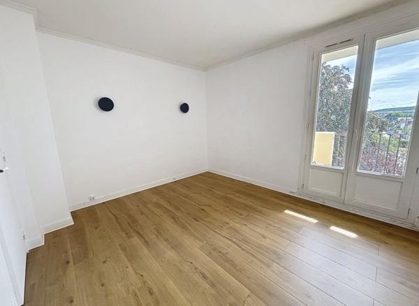 Appartement à vendre 208 500 € Les Clayes-sous-Bois 3 p 61 m² DPE E