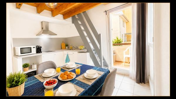 Appartement à vendre 2 pièces LE CAP D'AGDE (34), DUPLEX avec balcon au centre port.