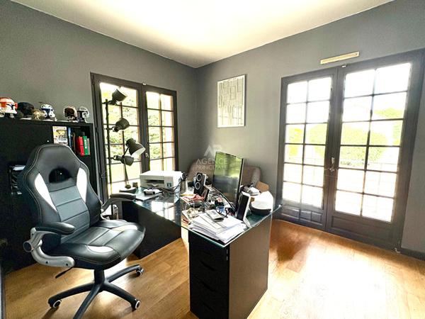 Maison Conflans Sainte Honorine 11 pièce(s) 230 m2 €649 000 ** - Référence 7883