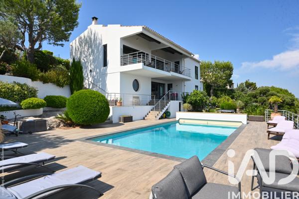 Maison à vendre 8 pièces 280 m² Carnoux-en-Provence