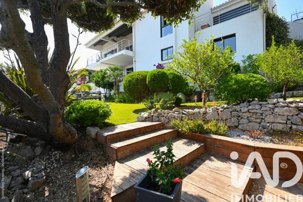 Maison à vendre 8 pièces 280 m² Carnoux-en-Provence