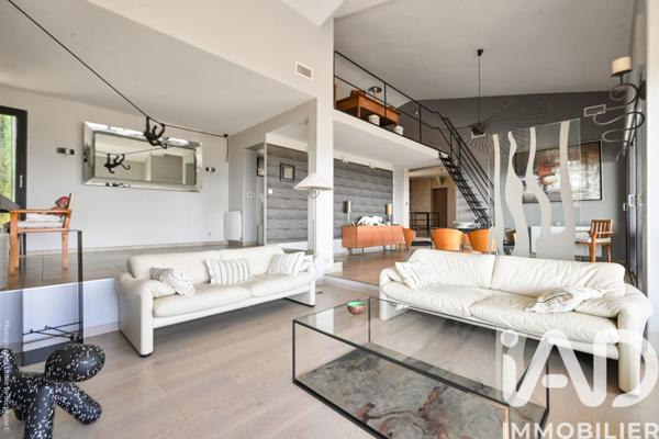 Maison à vendre 8 pièces 280 m² Carnoux-en-Provence