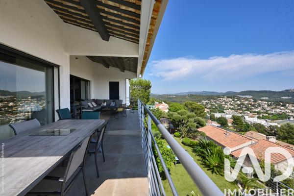Maison à vendre 8 pièces 280 m² Carnoux-en-Provence