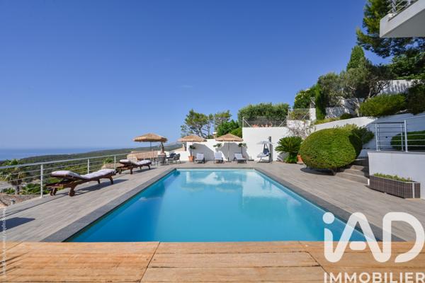 Maison à vendre 8 pièces 280 m² Carnoux-en-Provence