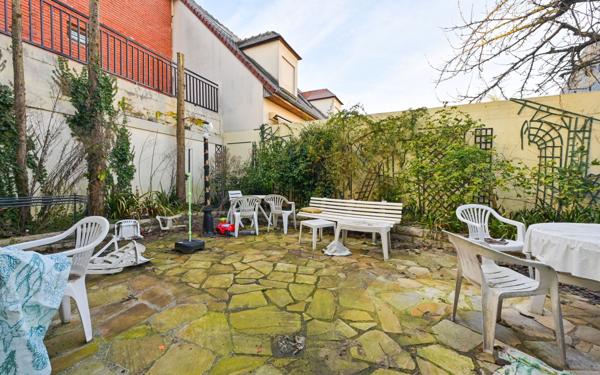 Maison à vendre    7 pièces • 290 m2 Romainville