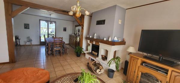 Vente / Maison T6 à Nogent-le-Roi (28210)