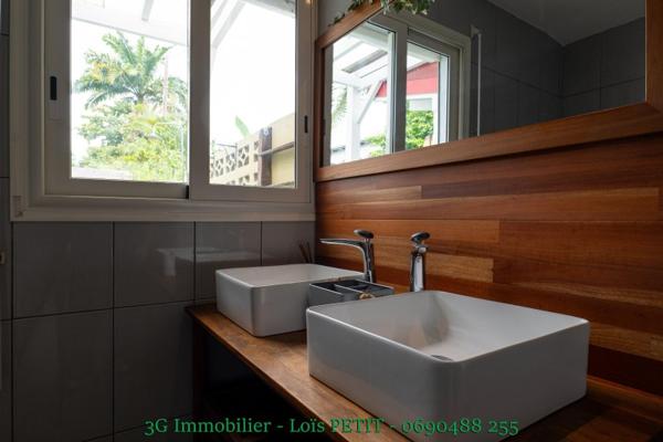 Vente / Maison contemporaine à Baie-Mahault (97122)