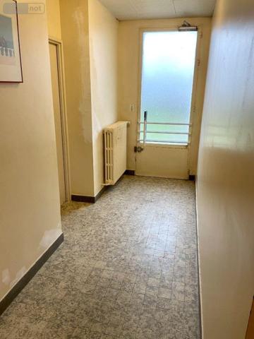 Local professionnel à vendre à Rethel dans les Ardennes (08300), ref : 08018-FMCO-2222