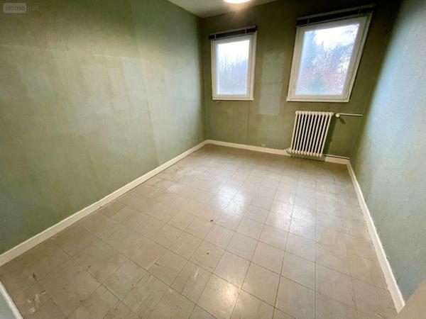 Local professionnel à vendre à Rethel dans les Ardennes (08300), ref : 08018-FMCO-2222