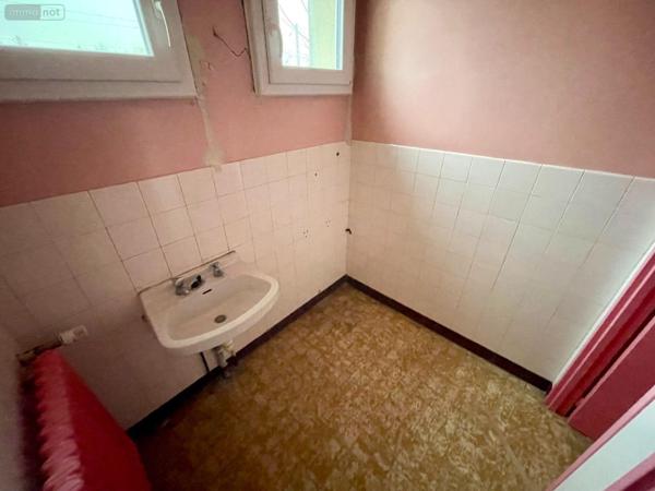 Local professionnel à vendre à Rethel dans les Ardennes (08300), ref : 08018-FMCO-2222