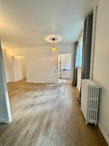 BOULOGNE BILLANCOURT CENTRE VILLE - 3 PIECES / 2 CHAMBRES, CAVE ET PARKING. PROFESSION LIBERALE POSSIBLE