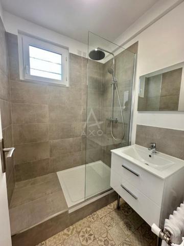 BOULOGNE BILLANCOURT CENTRE VILLE - 3 PIECES / 2 CHAMBRES, CAVE ET PARKING. PROFESSION LIBERALE POSSIBLE