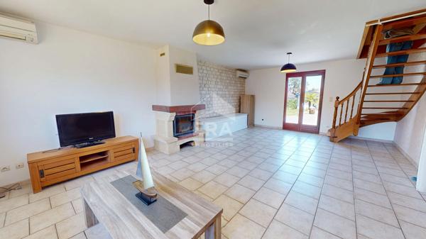 Maison familiale 138 m² avec piscine - La Chapelle-Saint-Ursin