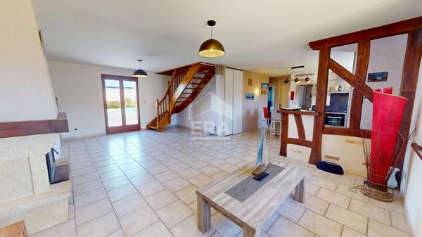 Maison familiale 138 m² avec piscine - La Chapelle-Saint-Ursin