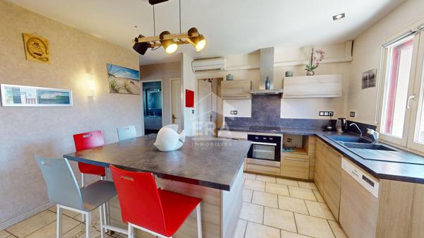 Maison familiale 138 m² avec piscine - La Chapelle-Saint-Ursin