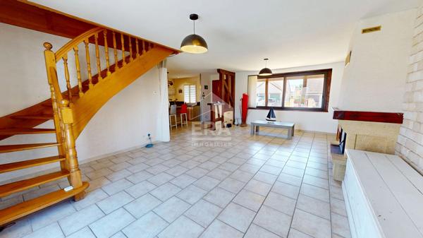 Maison familiale 138 m² avec piscine - La Chapelle-Saint-Ursin