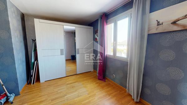 Maison familiale 138 m² avec piscine - La Chapelle-Saint-Ursin