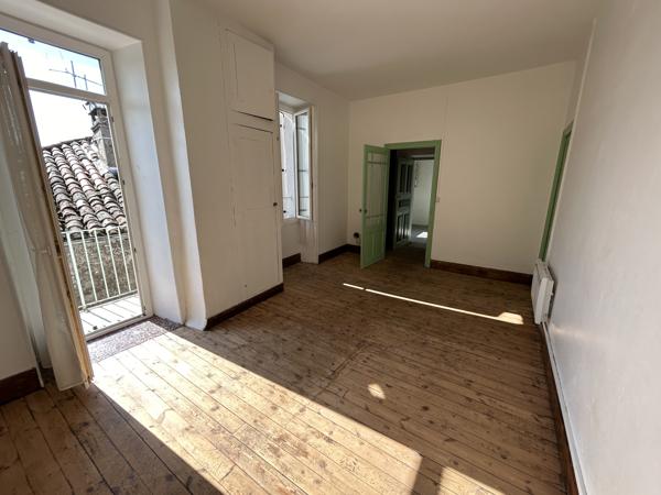 APPARTEMENT T4
