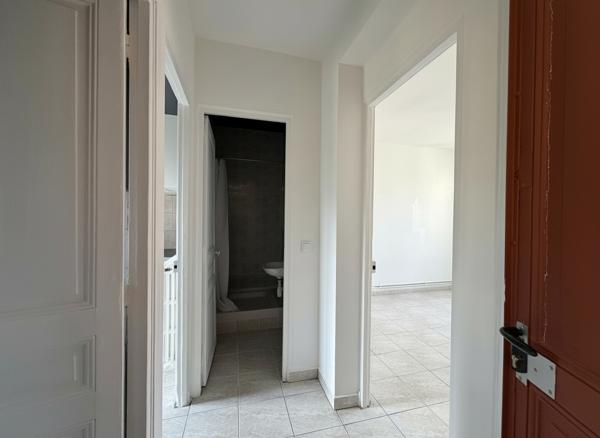 Vente
                Appartement36,66 m² - 2 Pièces -
                    VILLENEUVE SAINT GEORGES (94190)