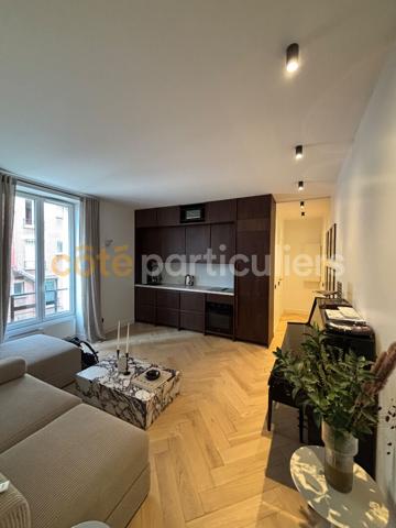 Vente
                Appartement44 m² - 2 Pièces -
                    NEUILLY SUR SEINE (92200)