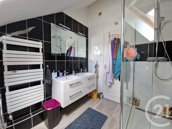 Maison à vendre  8 pièces - 226,80 m2 EVREUX - 27