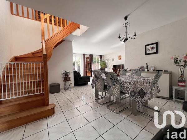 Maison à vendre 8 pièces 155 m² Ozoir-la-Ferrière