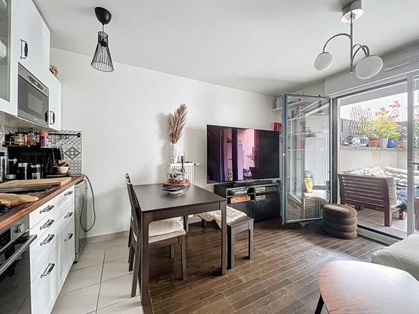 Appartement Suresnes 2 pièce(s) 42.2 m2