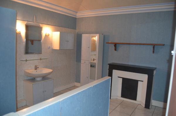 Dpt Jura (39), à vendre proche de LONS LE SAUNIER maison P9