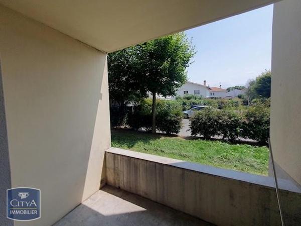 Appartement à louer 2 pièces 47.52m² Tarbes (65000)
