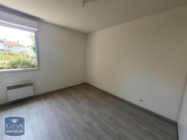 Appartement à louer 2 pièces 47.52m² Tarbes (65000)