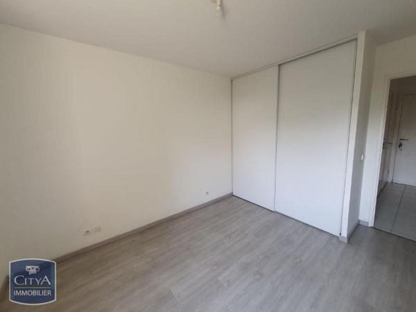 Appartement à louer 2 pièces 47.52m² Tarbes (65000)
