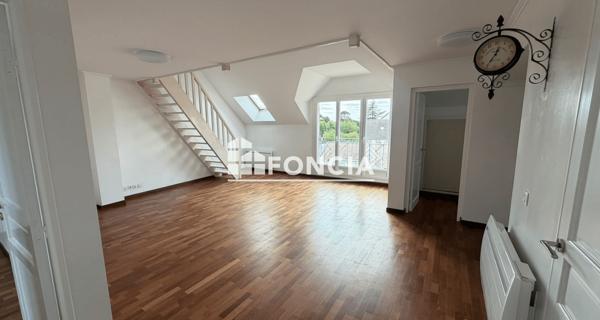 Location Appartement 3 pièces 75.84 m² - Juziers 78820